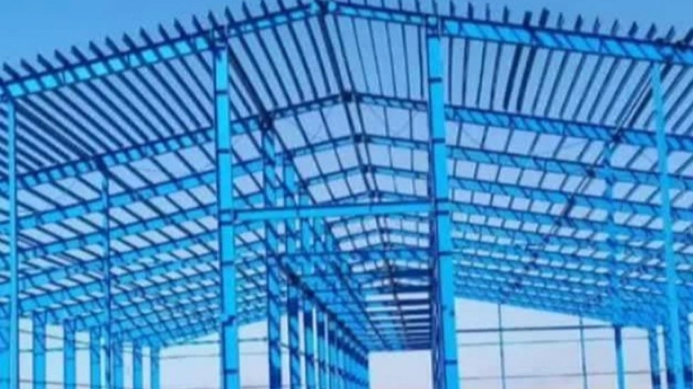 نصب اجرا سوله سبک سنگین دسته دوم آسمان سوله محمودی در همدان