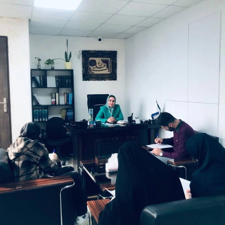 مشاور موسسه حقوقی عدل پندار