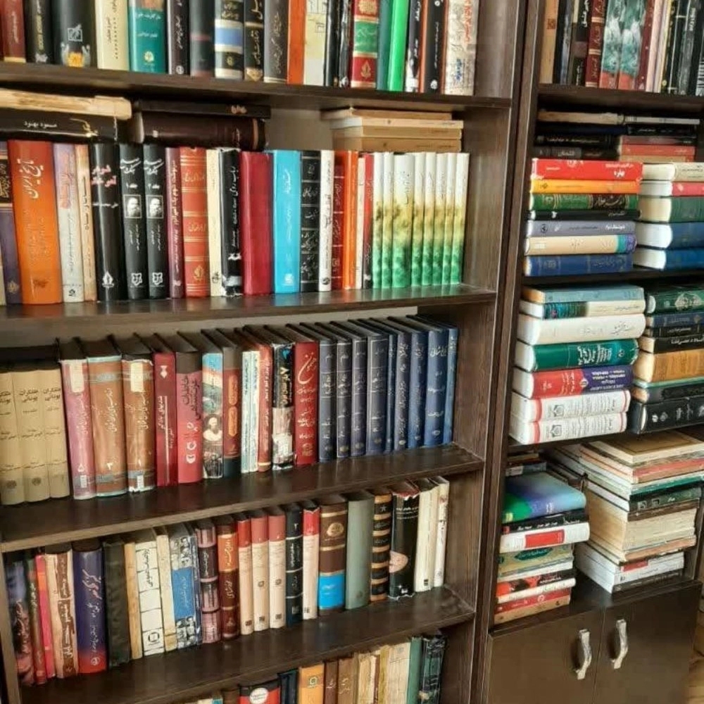 خریدار کتاب درسی در تهران