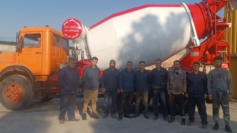 تراک میکسر ۹متری روی کامیون بنز