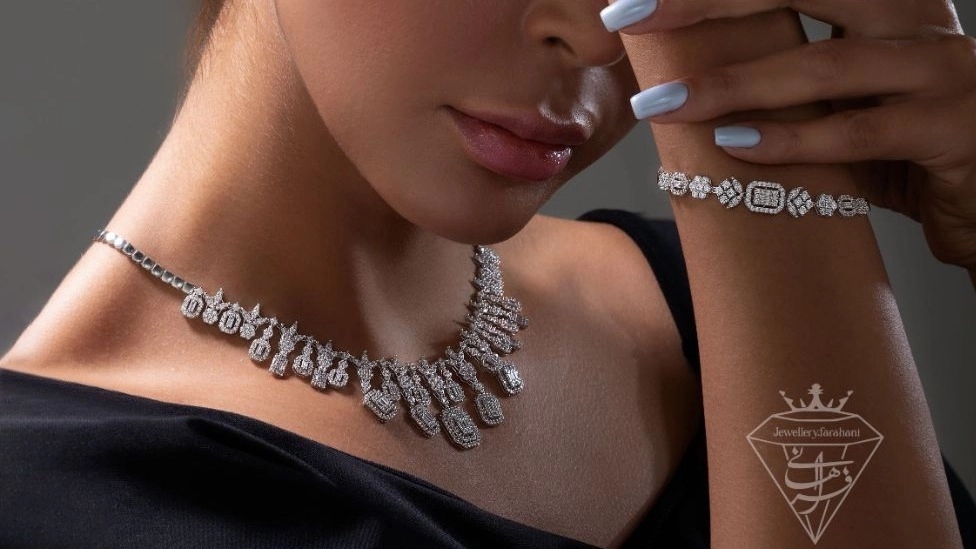 سرویس پایه جواهر با نگین زیرکونیم کد 1737