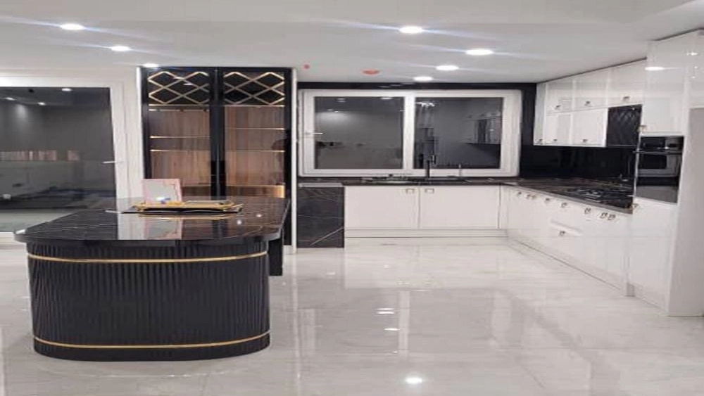 کابینت طرح انزو زنگ ترکیبی سفید مشکی