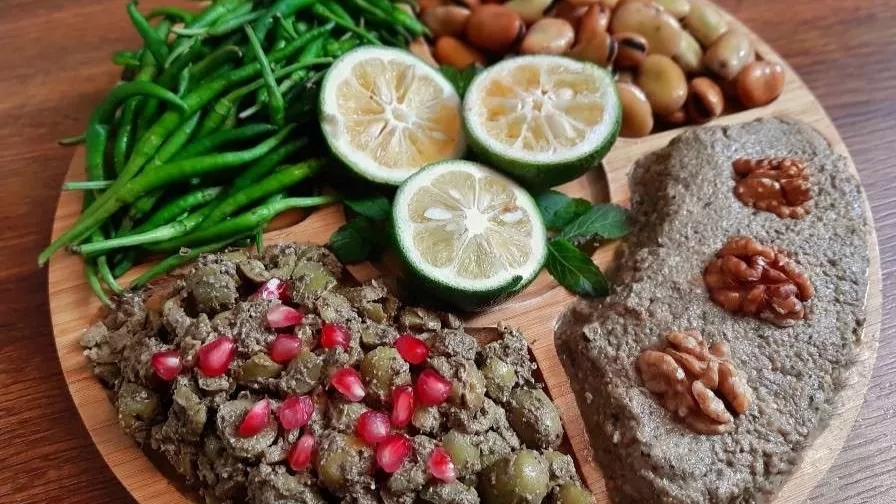 انواع چاشنی های غذایی مورد استفاده در گیلان