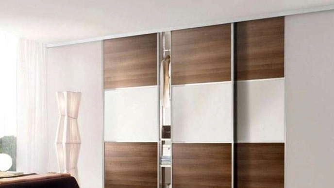 یک کمد دیواری مناسب باید چه ویژگیهایی داشته باشد؟