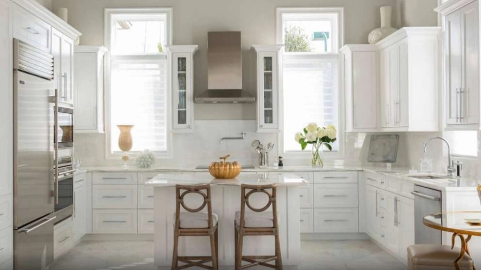 چرا کابینت آشپزخانه سفید همیشه طرفدار دارد؟