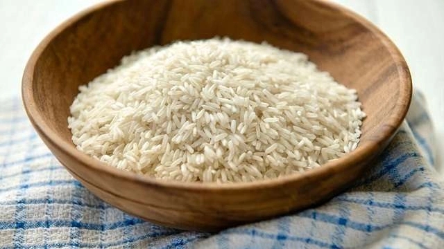 بررسی ۶ تفاوت برنج ایرانی و خارجی | کدام بهتر است؟