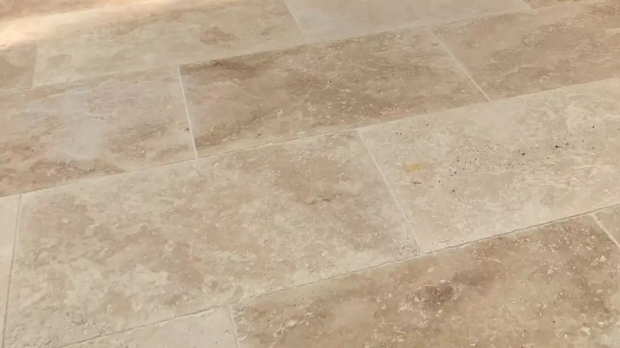 ویژگی های سنگ تراورتن (Travertine)