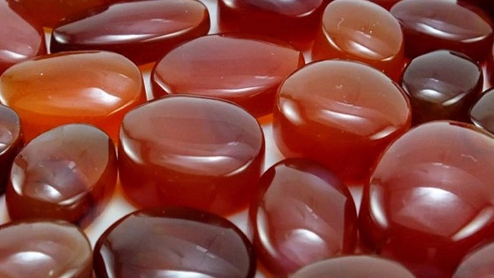 سنگ عقیق چیست؟ (Agate)