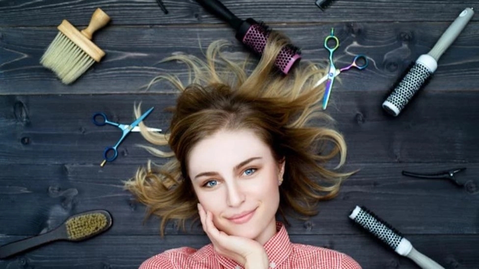 چگونه آرایشگری را به صورت حرفه‌ای یاد بگیریم؟