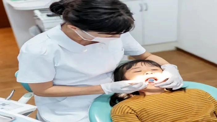 چگونه کودک را به دندانپزشکی ببریم؟