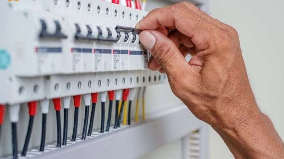 ساخت و تولید تابلو برق صنعتی