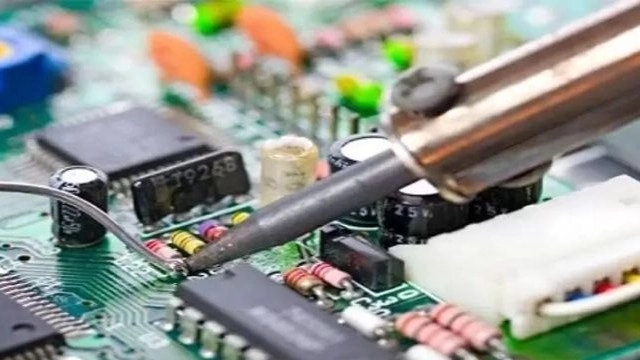 اجزای تشکیل دهنده یک اینورتر صنعتی