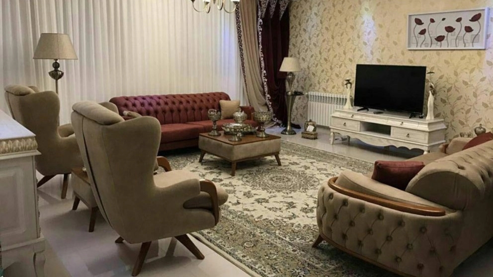 چگونه مبلمانم را بچینیم؟