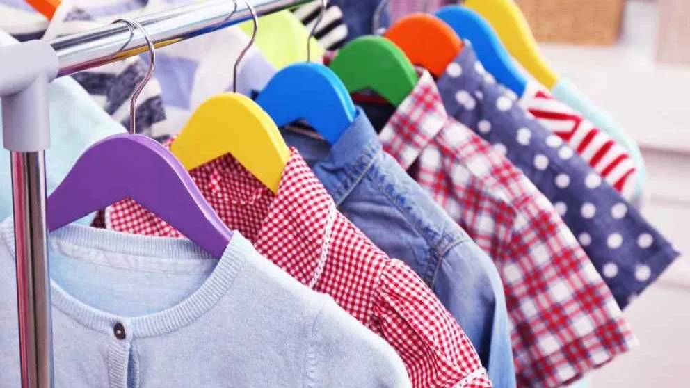 بهترین رنگ لباس بچه گانه کدام است؟