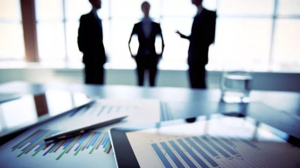 پیمانکار کیست؟
