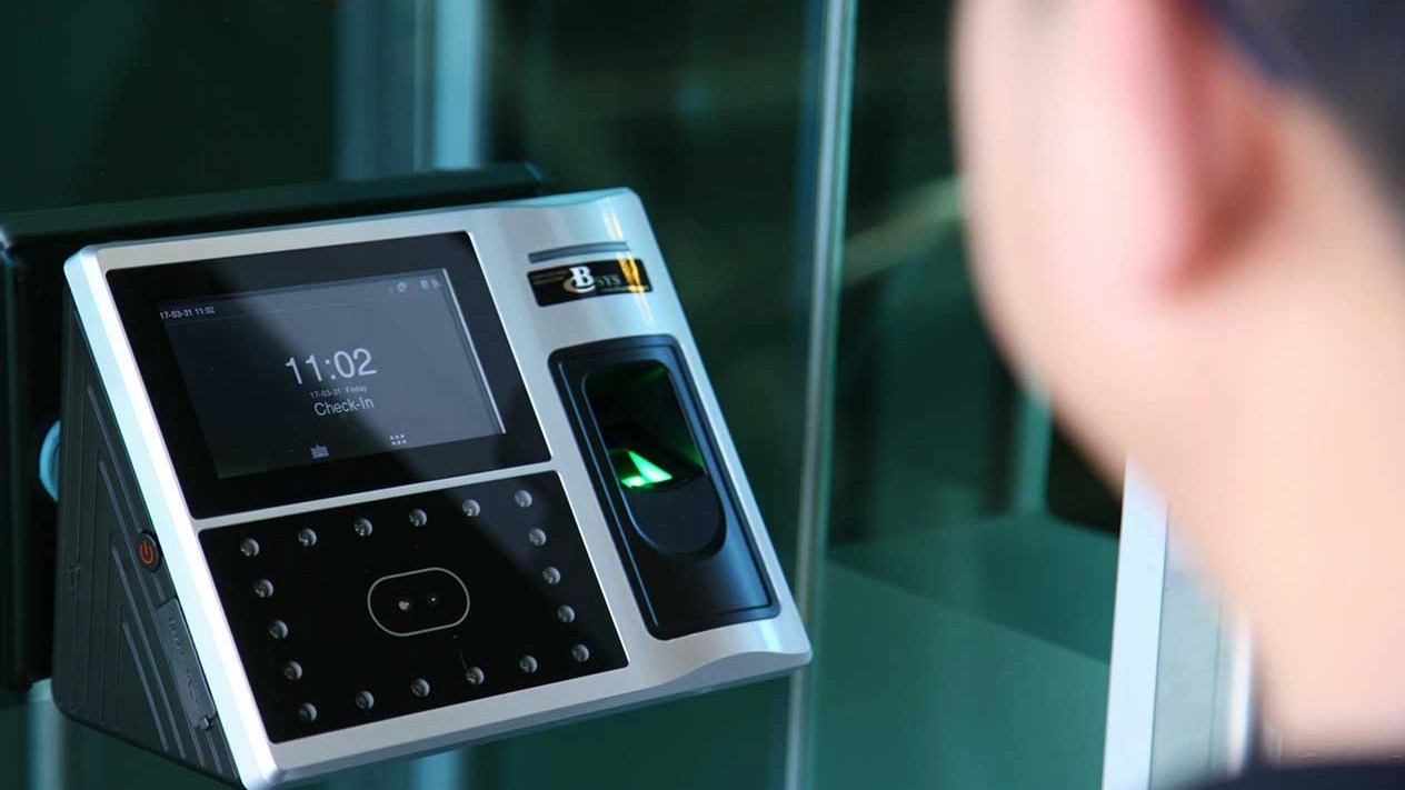 اهمیت وجود سیستم حضور و غیاب در ادارات