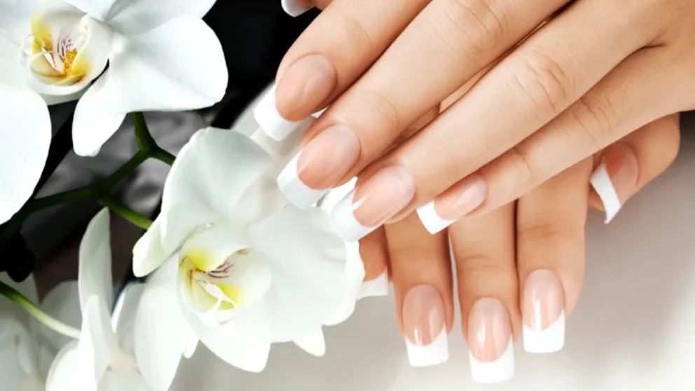 برای مراقبت از ناخن کاشت چه کنیم؟