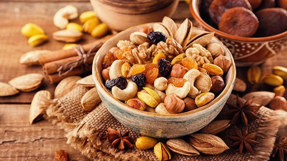 چگونه آجیل را تازه نگه داریم ؟