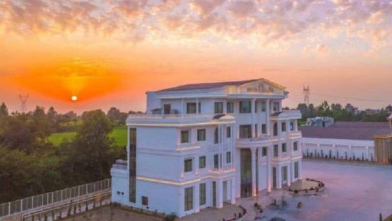 امکانات هتل اکسین در آمل مازندران