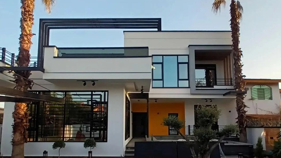 اجرای فلاشینگ و نماهای فلزی کلاسیک گستر رضاخانی در تهران