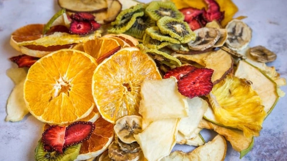 کارگاه تولید چیپس میوه خشک گلبهار آذربایجان
