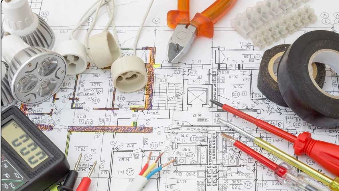برقکار ساختمان و صنعتی نبوی در قم