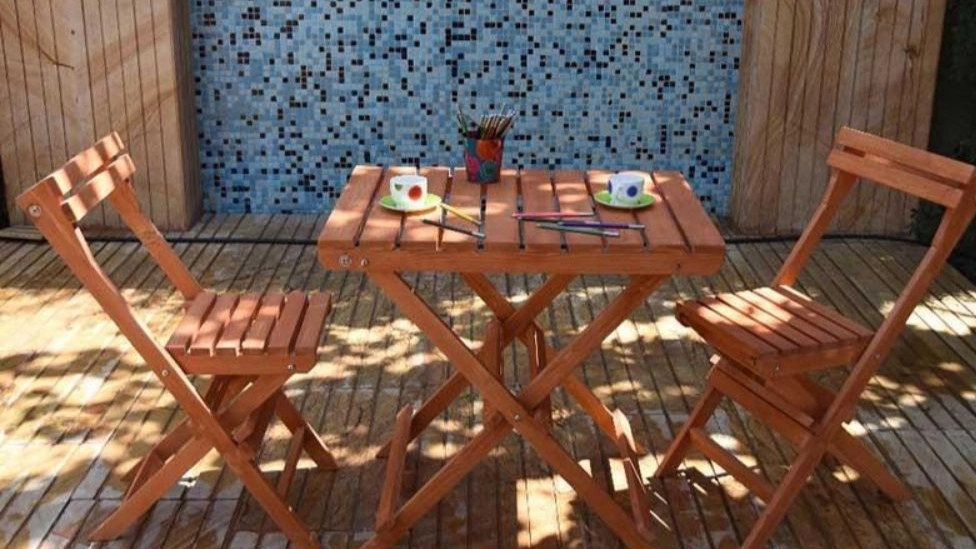 مزایای میز و صندلی تاشو