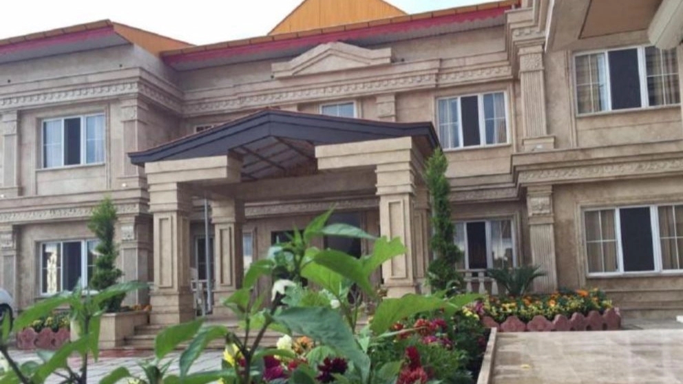 هتل آپارتمان پرنیان در بندرانزلی