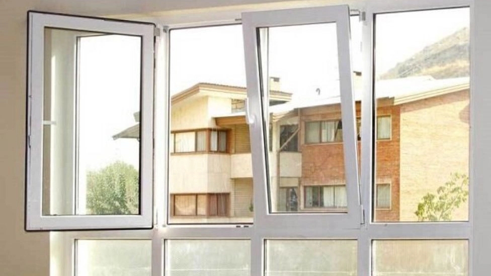 آشنایی با انواع باز شدن درب و پنجره دو جداره