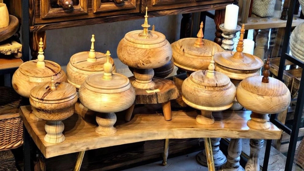 گالری صنایع دستی بهزاد در رشت گیلان