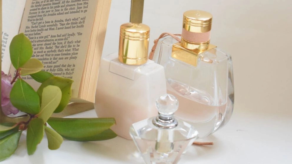 خرید عطر دست ساز و آنچه باید بدانیم