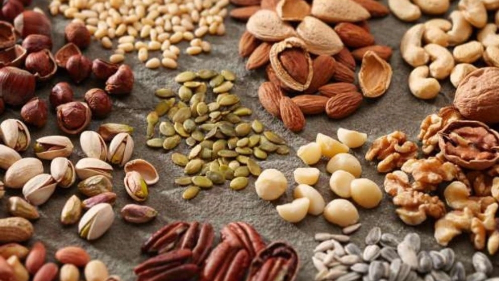 7 خاصیت انواع آجیل و مغزها