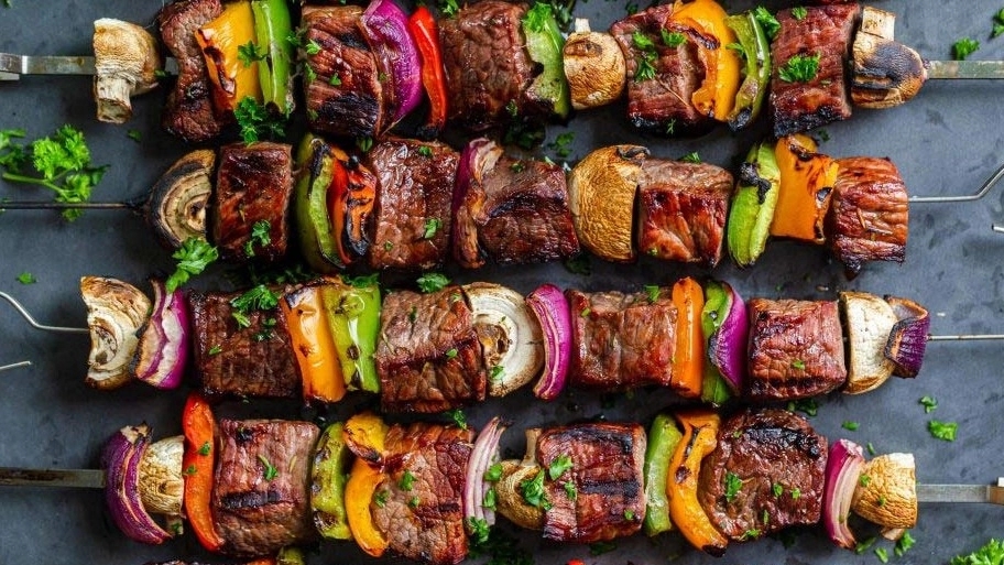 تهیه غذا باران ، تهیه انواع غذاهای ایرانی در تهران
