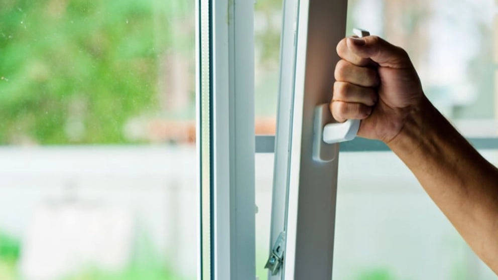 مزایای درب و پنجره دو جداره UPVC