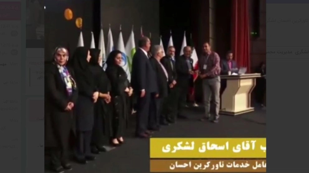 مدیریت مجموعه تاور کرین احسان کارآفرین نمونه در سطح کشور