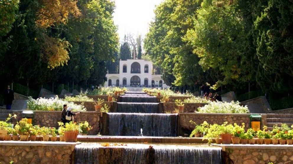 باغ‌های سرسبز کرمان