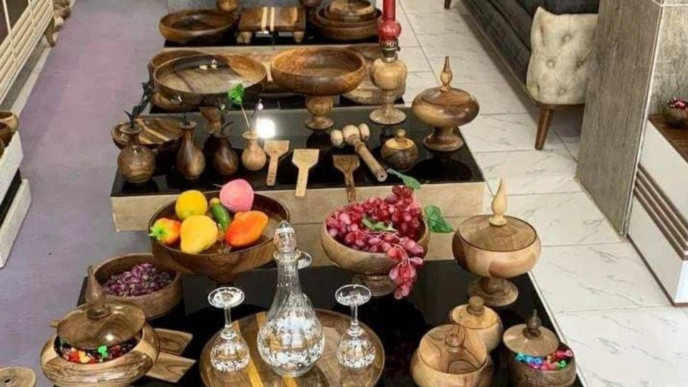 صنایع چوب منفرد تولید ظروف چوبی پایه مبل و نرده چوبی در آذربایجان غربی