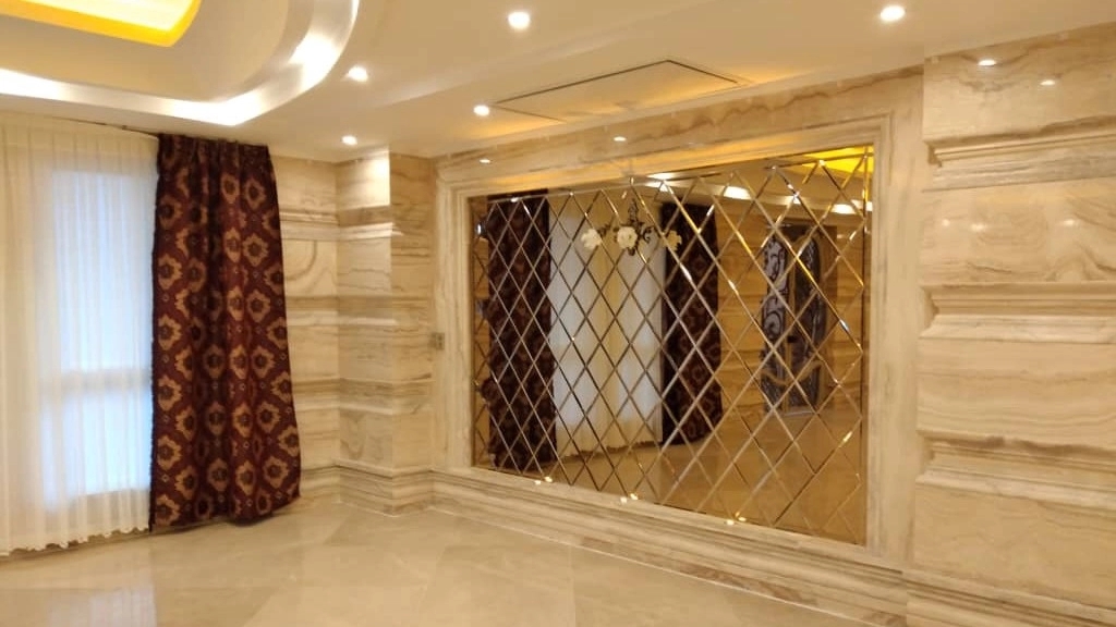 آینه دکوراتیو