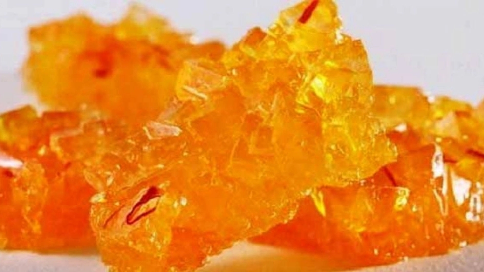 نبات ثامن اردستان ، تولید و پخش نبات زعفرانی و سفید در اصفهان