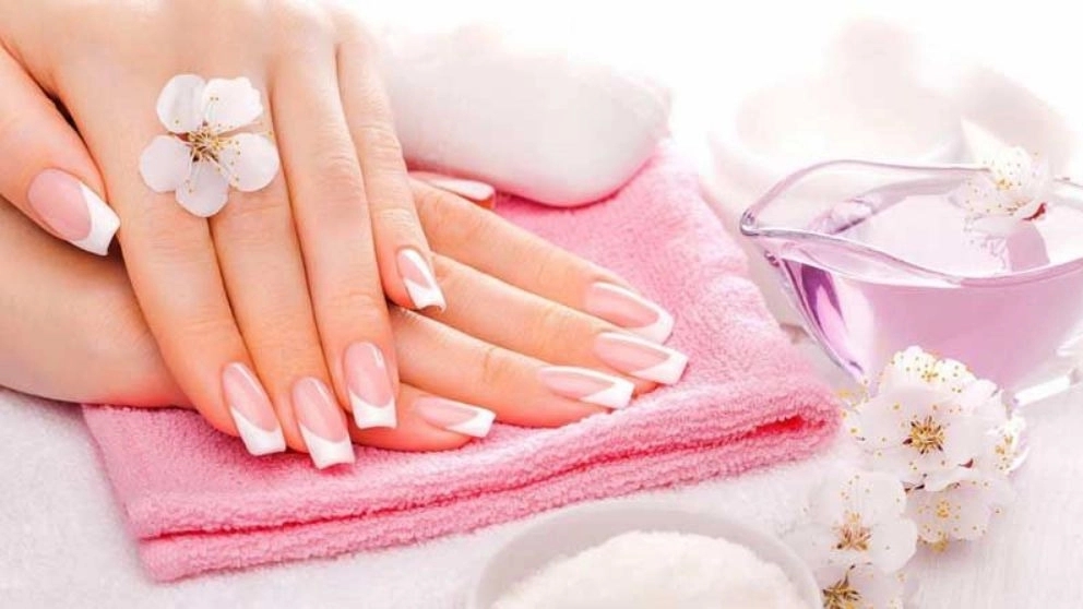 مراقبت های بعد از کاشت ناخن