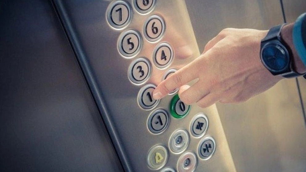 معرفی انواع جنس پنل آسانسور
