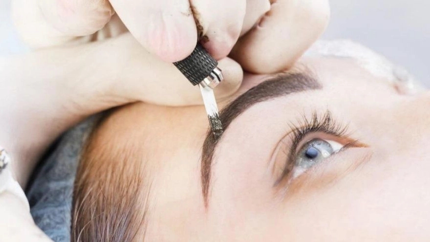 چرا میکروبلیدینگ را انتخاب کنیم؟