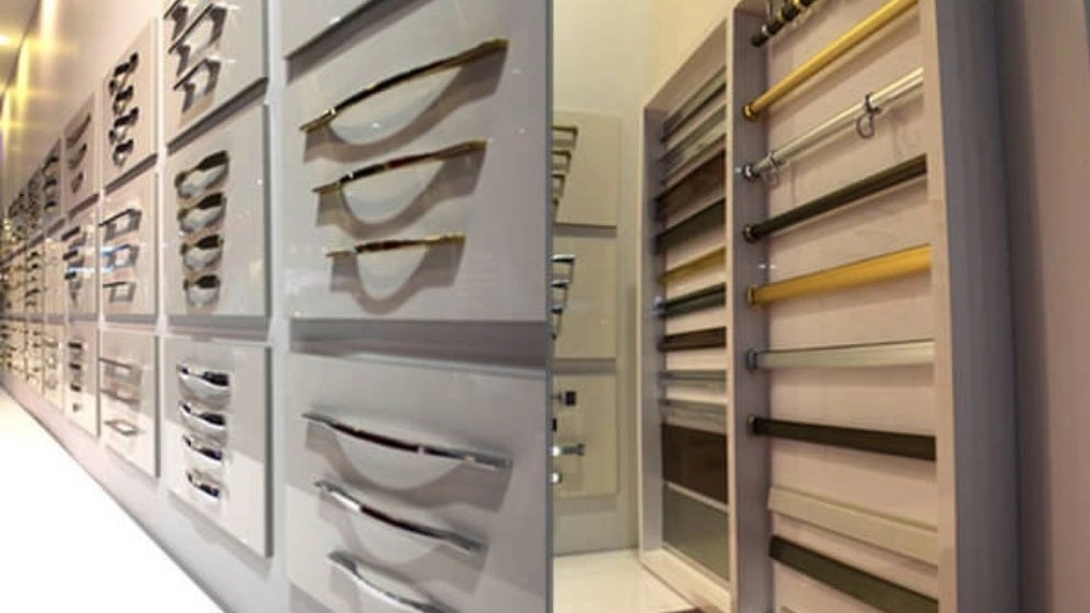 یراق کابینت چیست