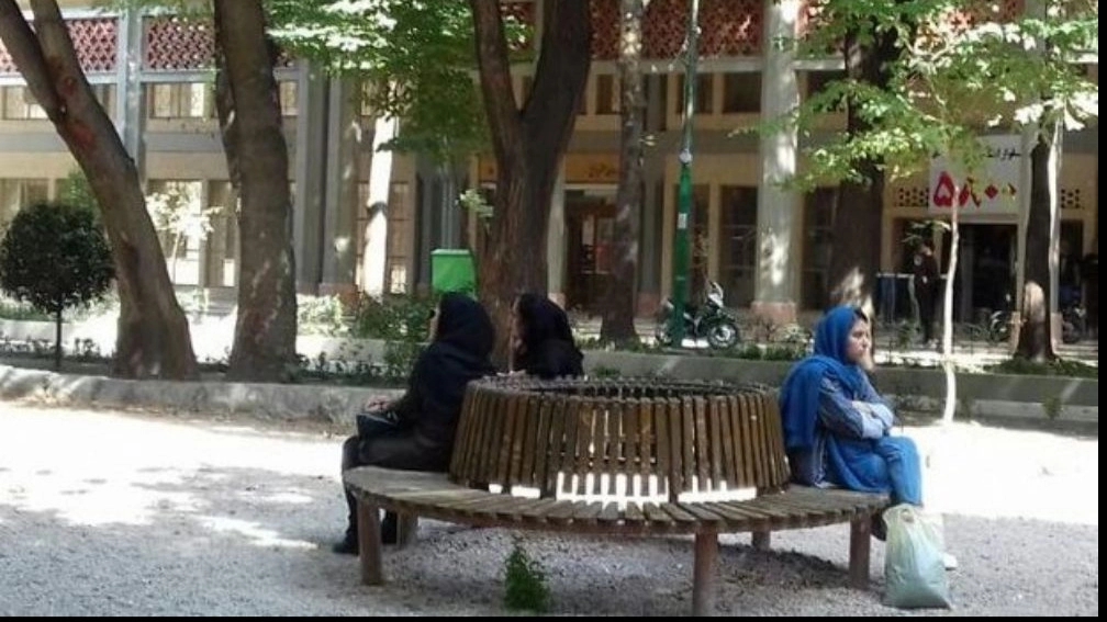پارک سبز ایرانیان آروند، تولید مبلمان شهری در شهریار