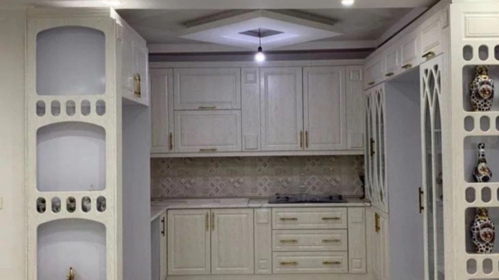 چه عواملی بر انتخاب رنگ کابینت تاثیر می گذارند؟