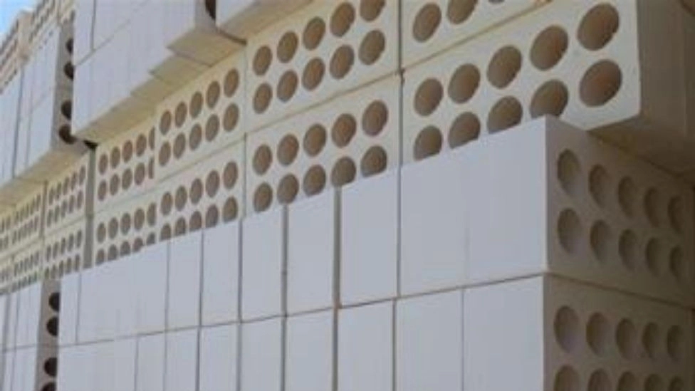 آجر ده سوراخ در میبد یزد