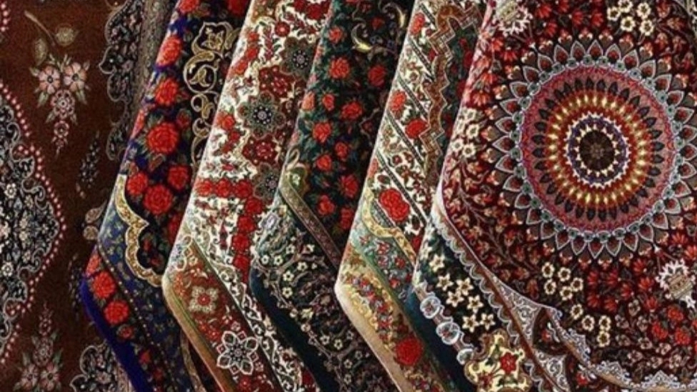 قالیشویی بلورین، شست و شوی انواع فرش با کلیه خدمات رفو در تهران
