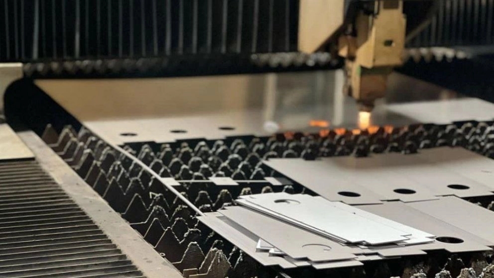 خدمات برش لیزر فلزات جهانگیری در تهران