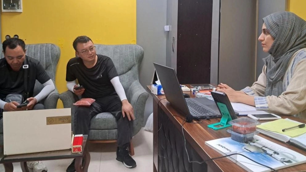 نشست با تاجران چینی برای خرید گلرنگ