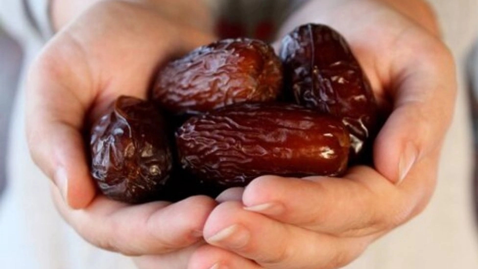 خواص خوردن خرما
